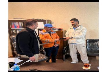 قدردانی از پاکبان پاکدست شهرداری ماکلوان