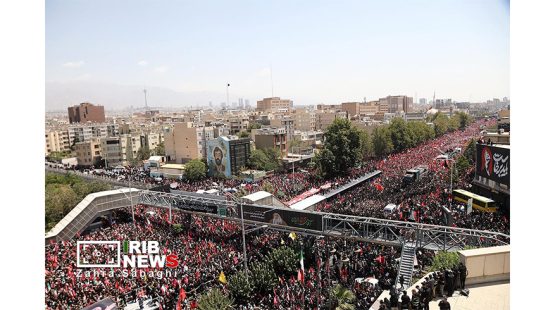 نماز بر پیکر امام مجاهد شهید با حضور میلیونی مردم و مسئولان